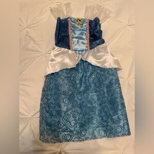 Cinderella costume size 4/6